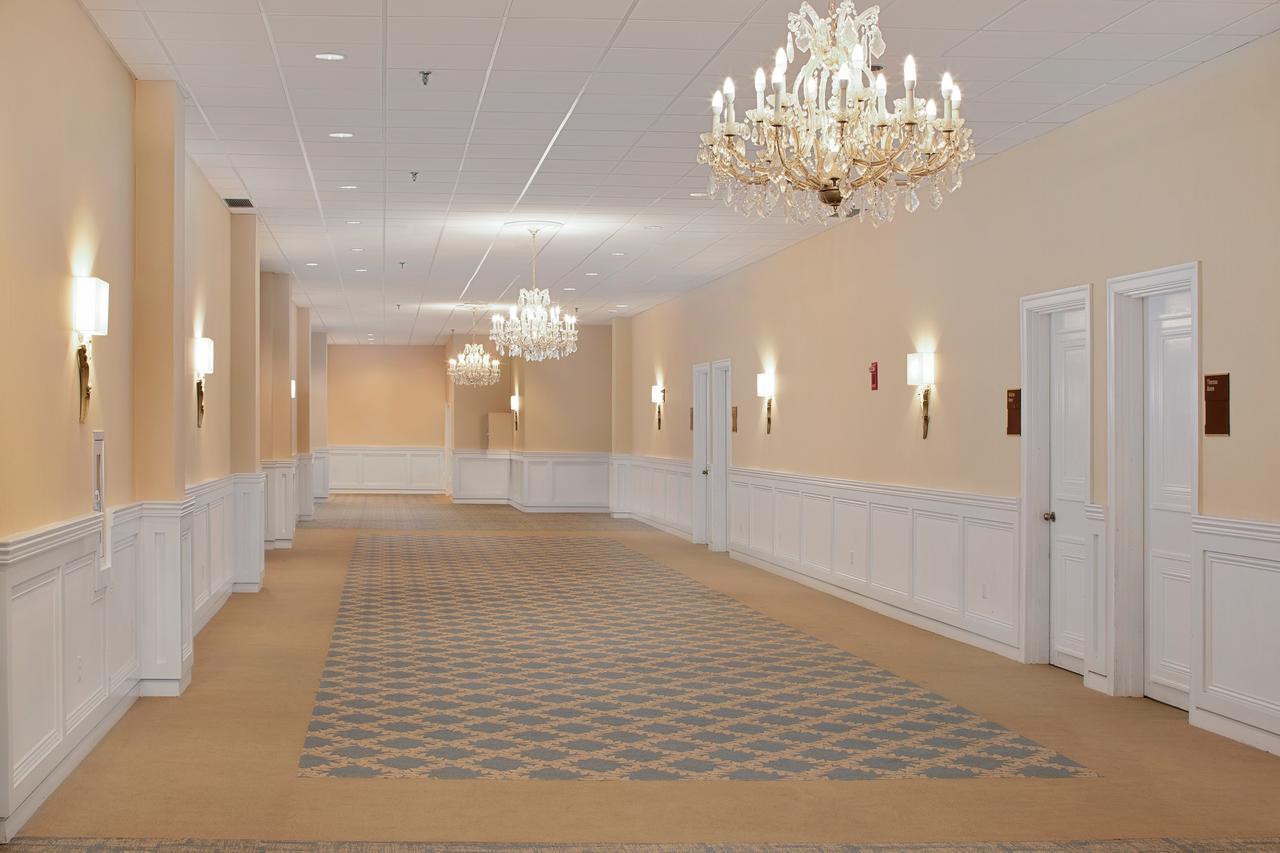 Westford Regency Inn & Conference Center Kültér fotó